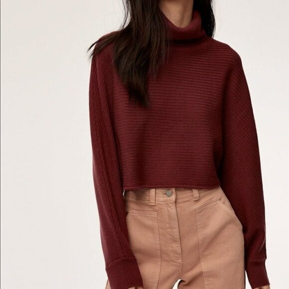 Aritzia Wilfred Free | Naomi merino wool cropped turtleneck sweater in Black - Picture 2 of 10